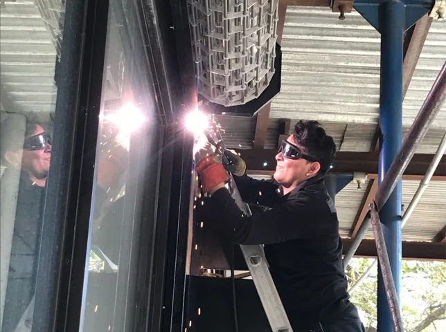 Garage Door Installation and Repair Technicians